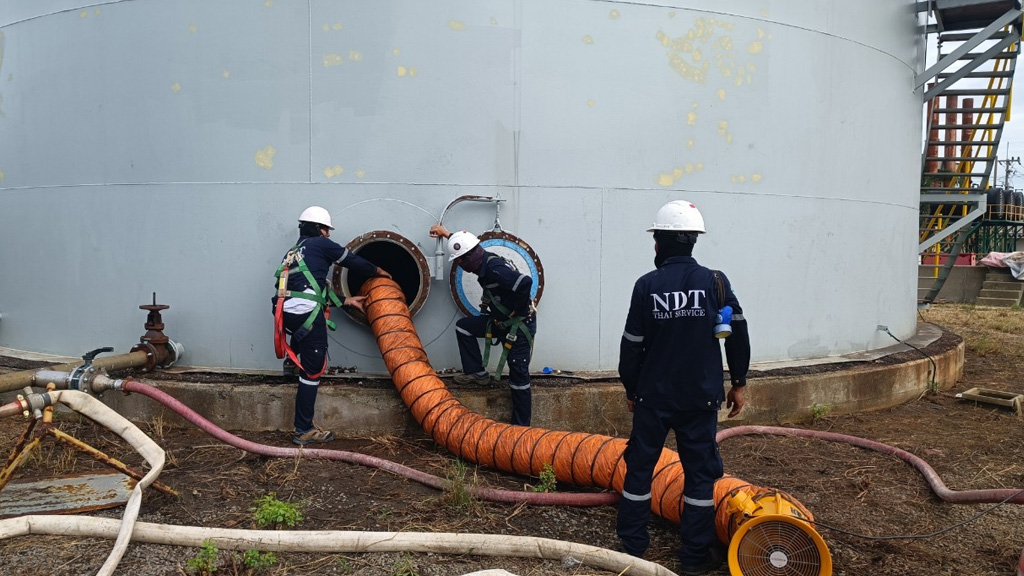 oil-storage-tank-leak-warning-signs-3 Oil Storage Tank Leak Warning Signs 3